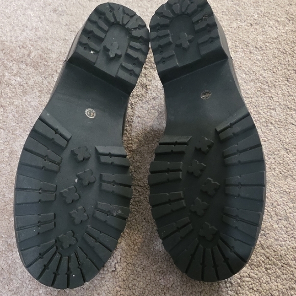 Black Patent Leather Loafers - Picture 5 of 5